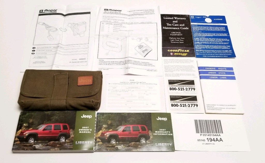 Picture of: JEEP LIBERTY SUV OWNERS MANUAL GUIDE V