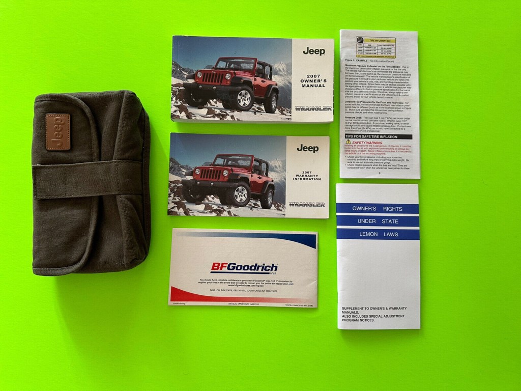 Picture of: JEEP WRANGLER OWNERS MANUAL X SPORT UNLIMITED SAHARA RUBICON RHD V  WD RWD